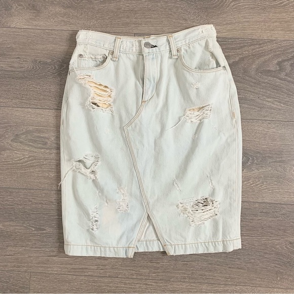 Rag and Bone Denim Jean Mini Skirt Shredded Light Wash Distressed High Rise - Picture 2 of 11
